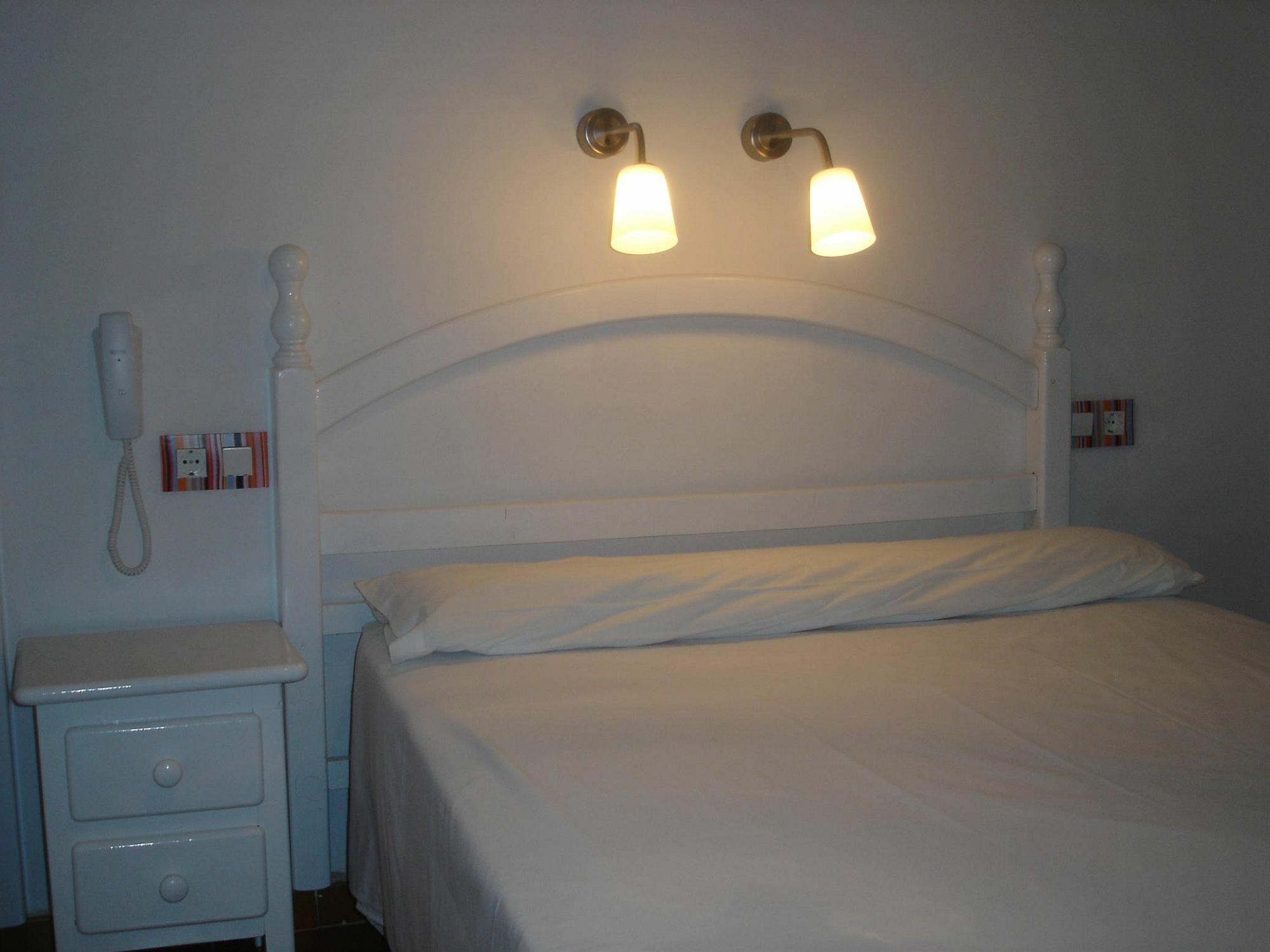 Hostal Arias Sevilla Buitenkant foto